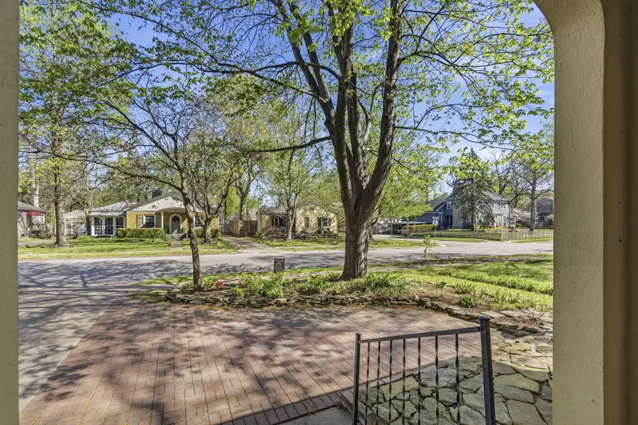 630 E Stanford Street, Springfield, MO 65807 - #2