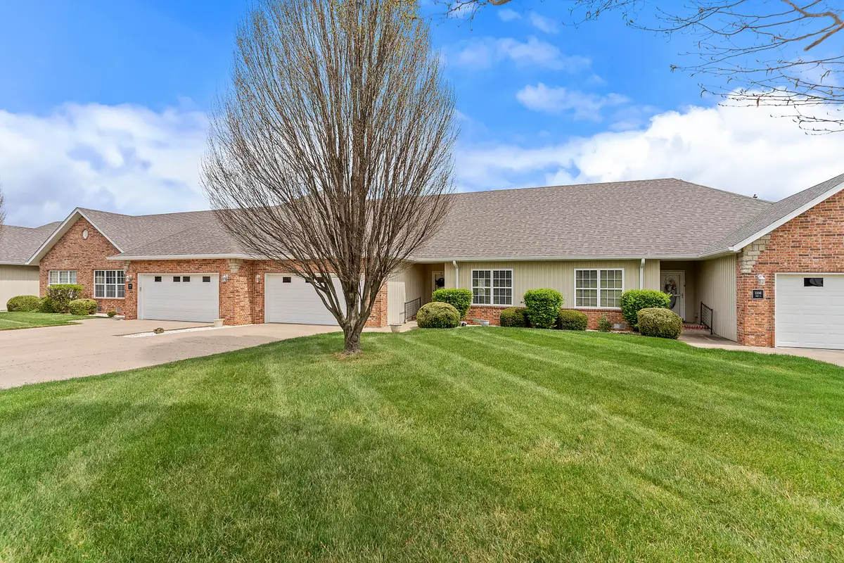 1398 N Sandy Creek Circle #4, Nixa, MO 65714 - #1