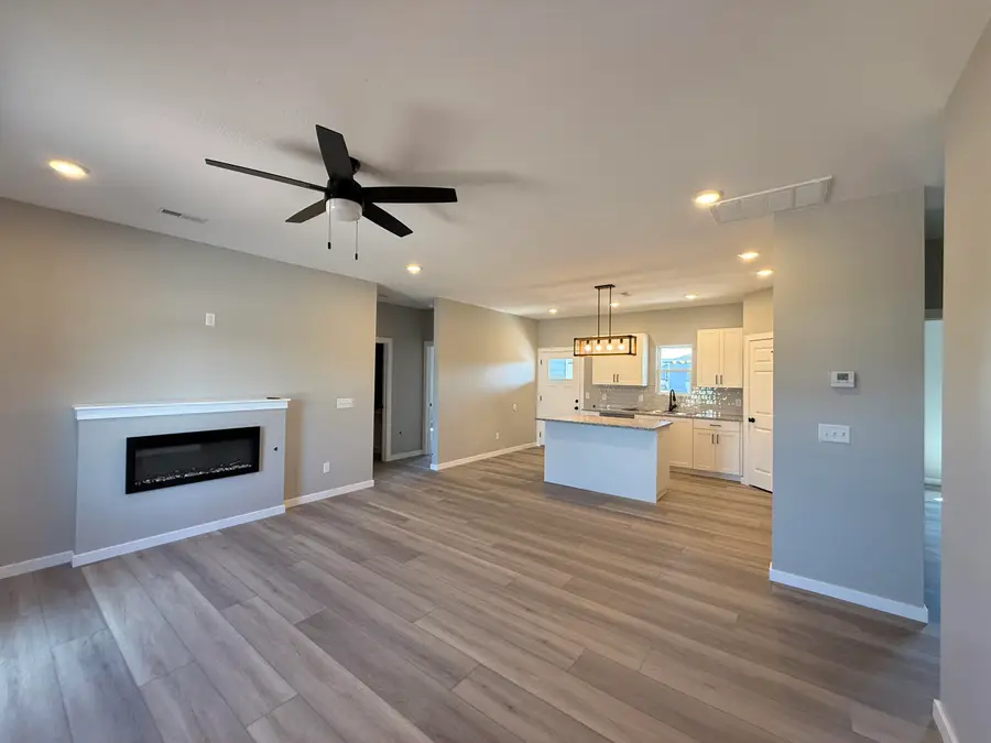 123 Bailey Drive, Mount Vernon, MO 65712 - #2