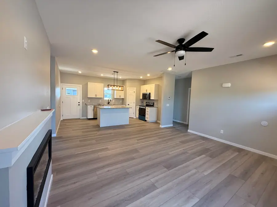 123 Bailey Drive, Mount Vernon, MO 65712 - #3