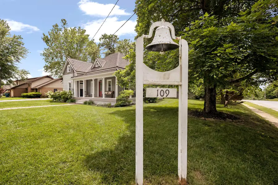 109 N 8th Street, Ozark, MO 65721 - #2