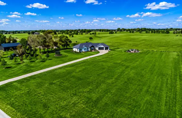 7990 E Farm Road 116, Strafford, MO 65757