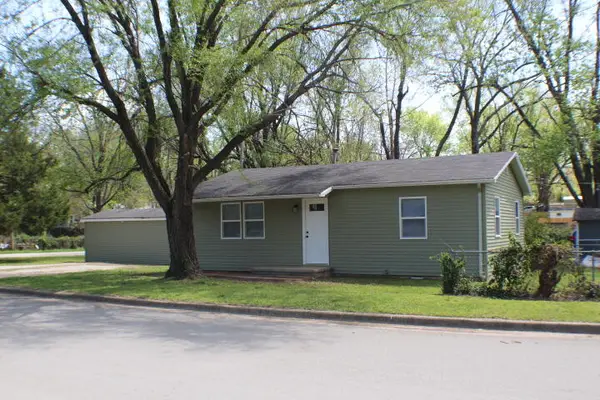 1530 W Lombard Street, Springfield, MO 65802