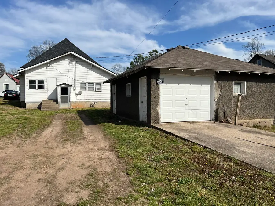 806 4th Street, Monett, MO 65708 - #2