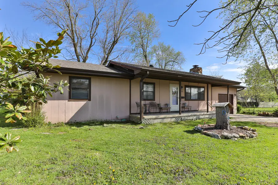 701 E Jackson Street, Marshfield, MO 65706 - #3