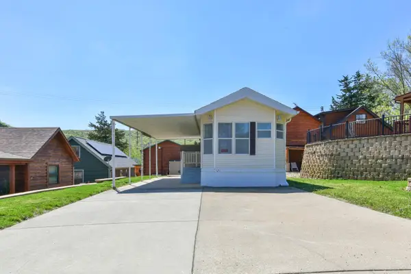 121 Valley Way, Hollister, MO 65672