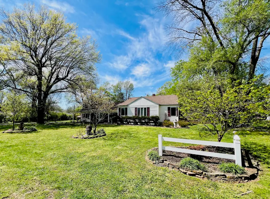 2101 S Glendale Avenue, Springfield, MO 65804 - #3