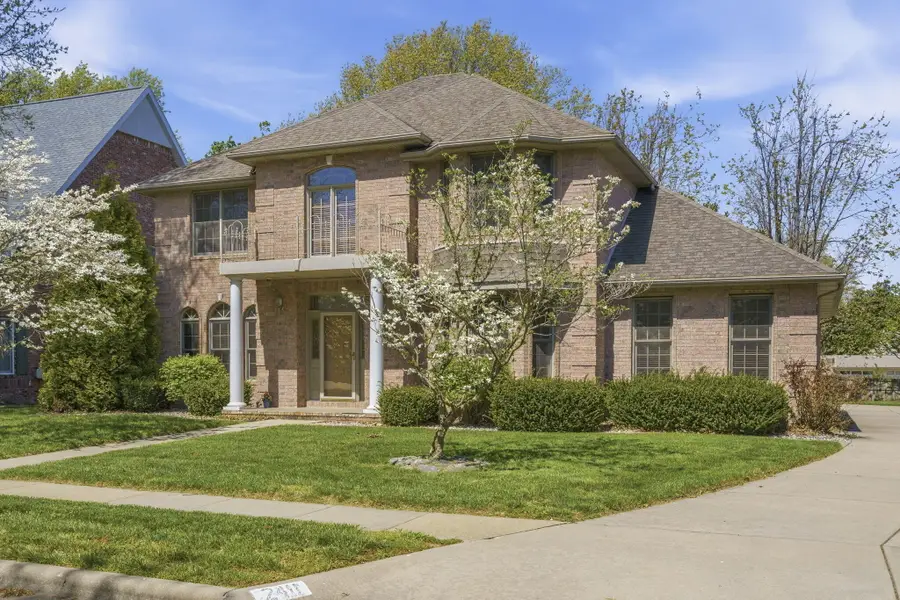 2411 W Dearborn Street, Springfield, MO 65807 - #2