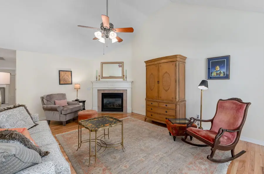 363 E Degraffenreid Street, Springfield, MO 65810 - #3