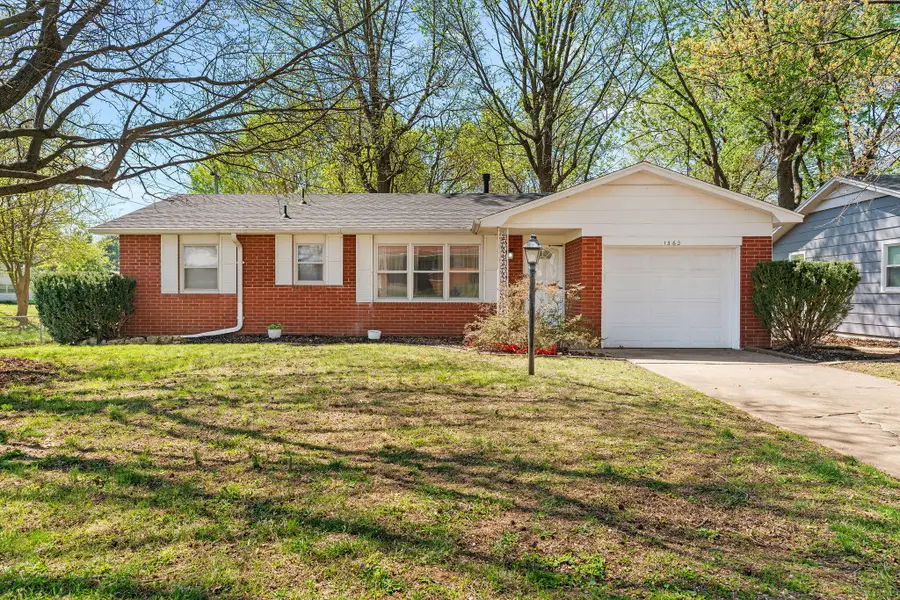 1362 E Bonaire Court, Springfield, MO 65803 - #2