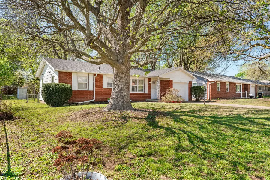 1362 E Bonaire Court, Springfield, MO 65803 - #3