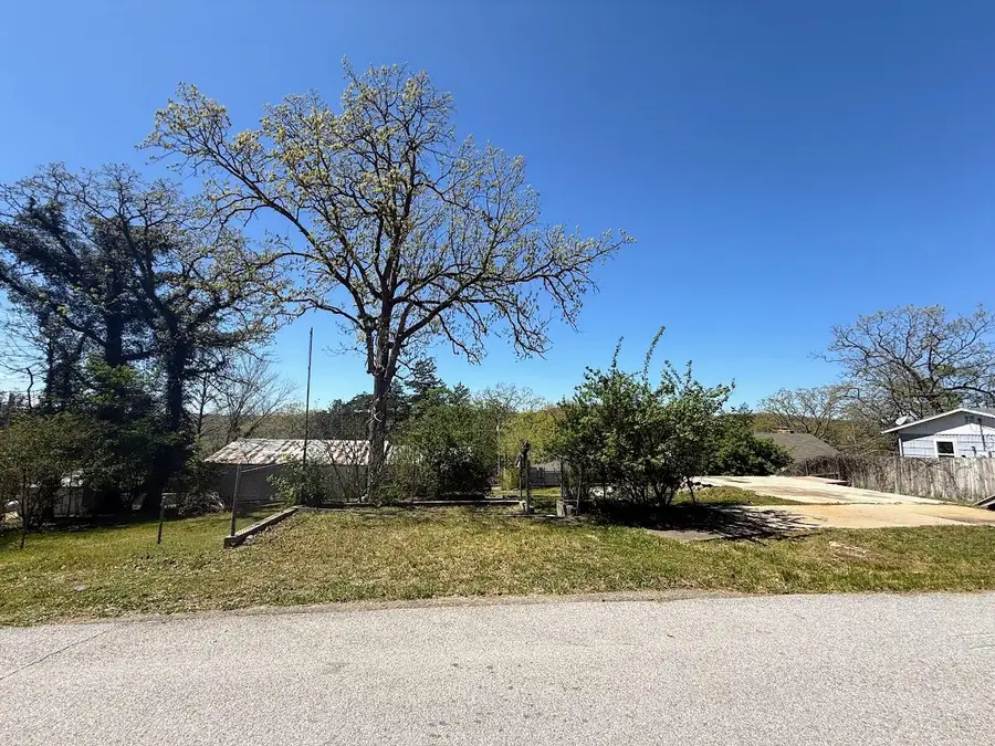 132 St Joseph Street, Forsyth, MO 65653 - #2