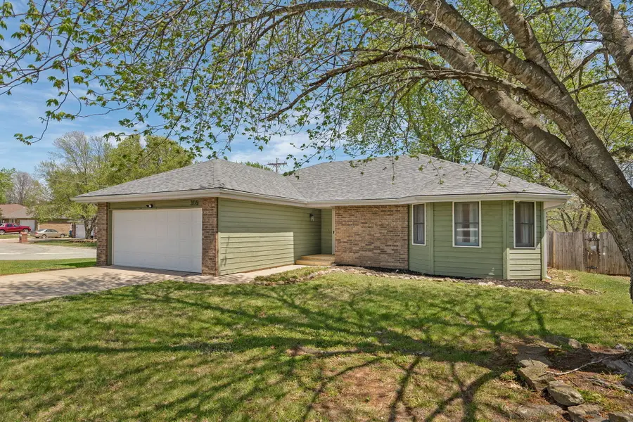 316 Hillcrest Avenue, Nixa, MO 65714 - #3