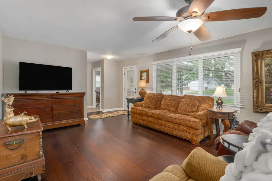 1919 E Cambridge Street, Springfield, MO 65804 - #3