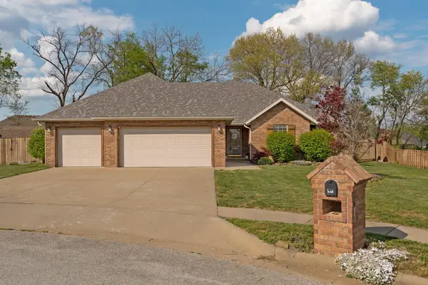 434 N Bonda Way, Nixa, MO 65714