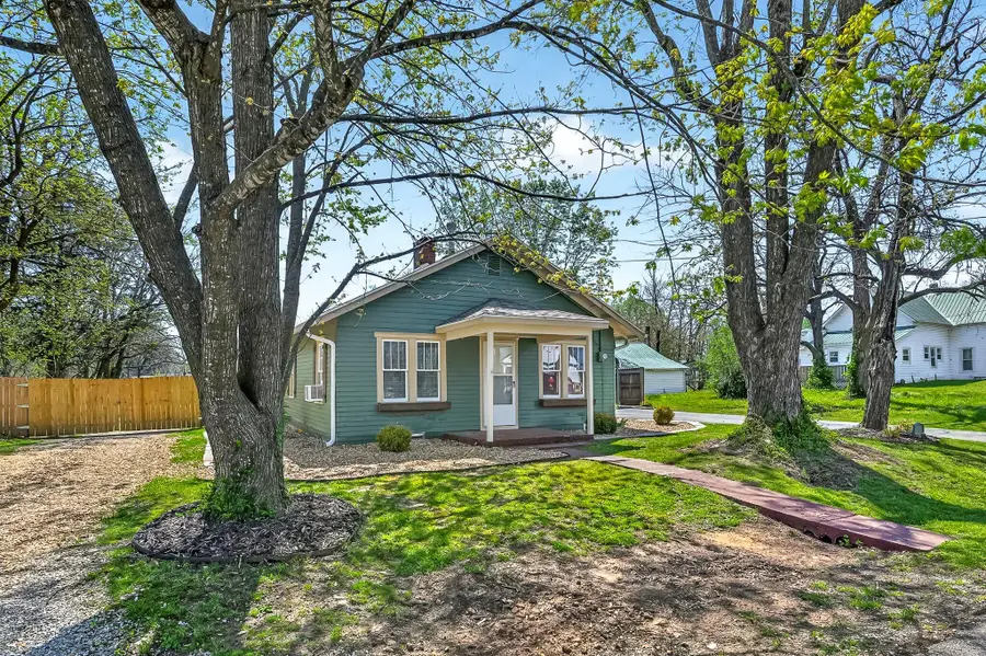 310 W Lawrence Street, Marionville, MO 65705 - #2