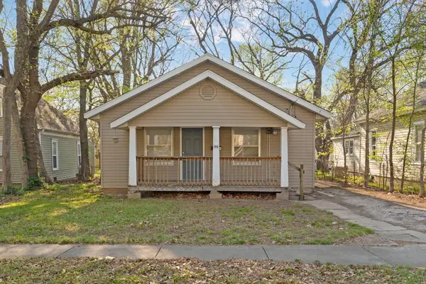 1223 N Rogers Avenue, Springfield, MO 65802