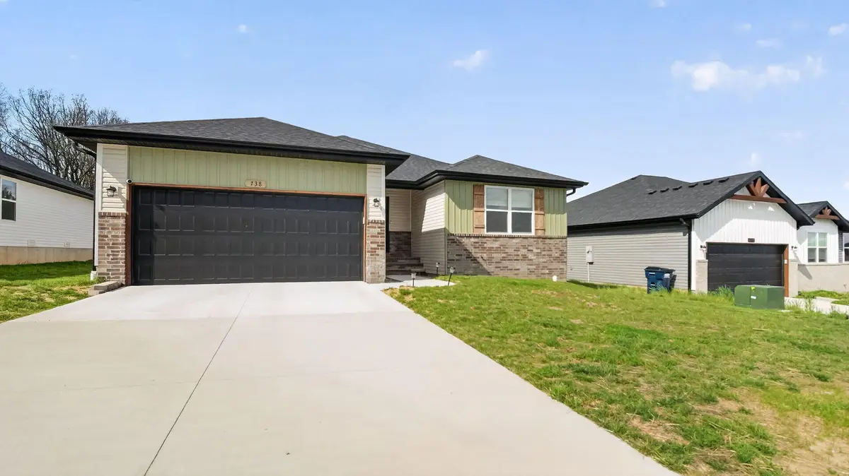 738 Swiss Road, Marshfield, MO 65706 - #1