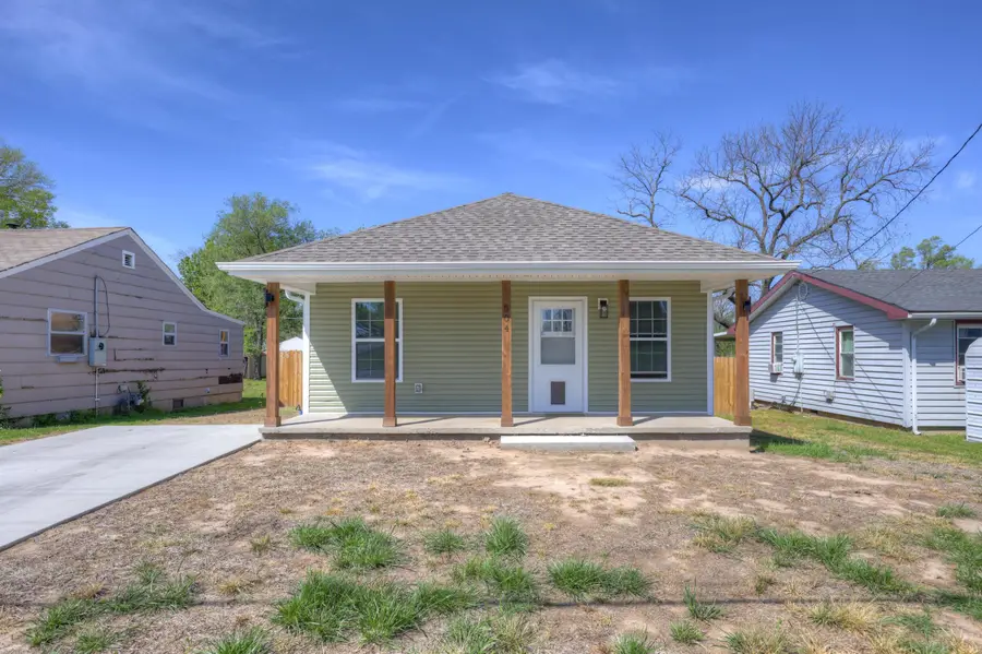 504 S Mckinley Avenue, Joplin, MO 64801 - #2