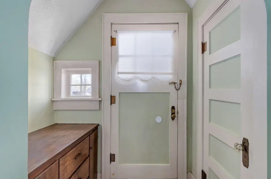 2526 W Walnut Street, Springfield, MO 65806 - #3