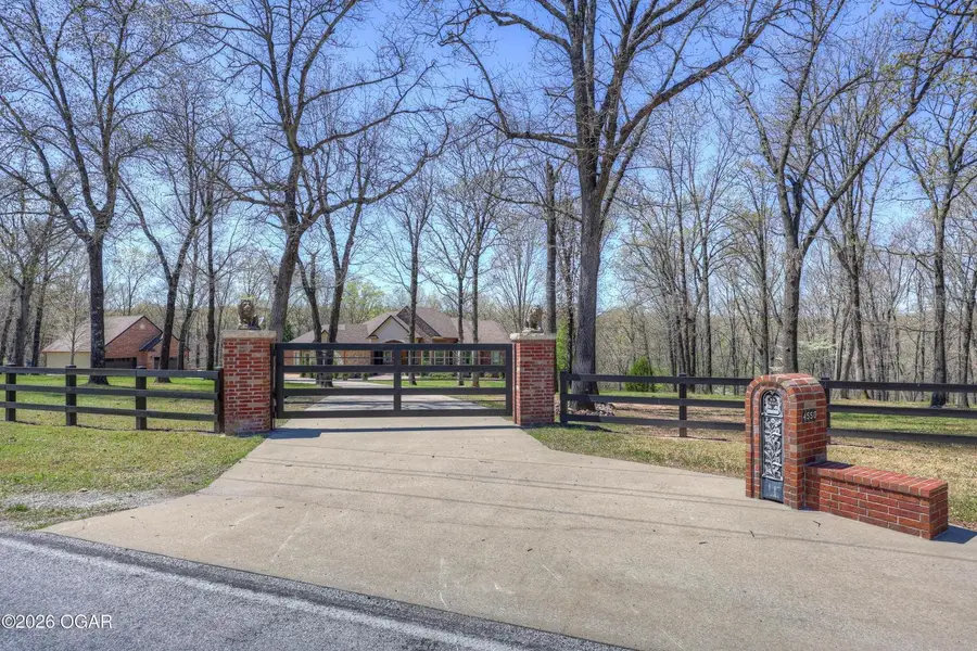 4550 Goldfinch Road, Joplin, MO 64804 - #3