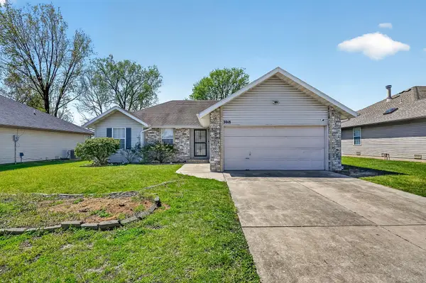 3918 W Kay Pointe Boulevard, Springfield, MO 65802