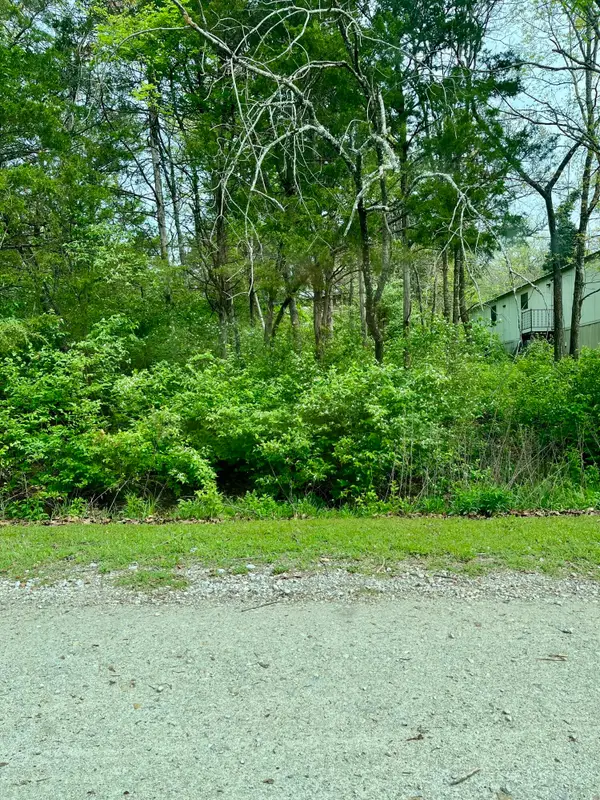 4041 Red Oak Road, Merriam Woods, MO 65740