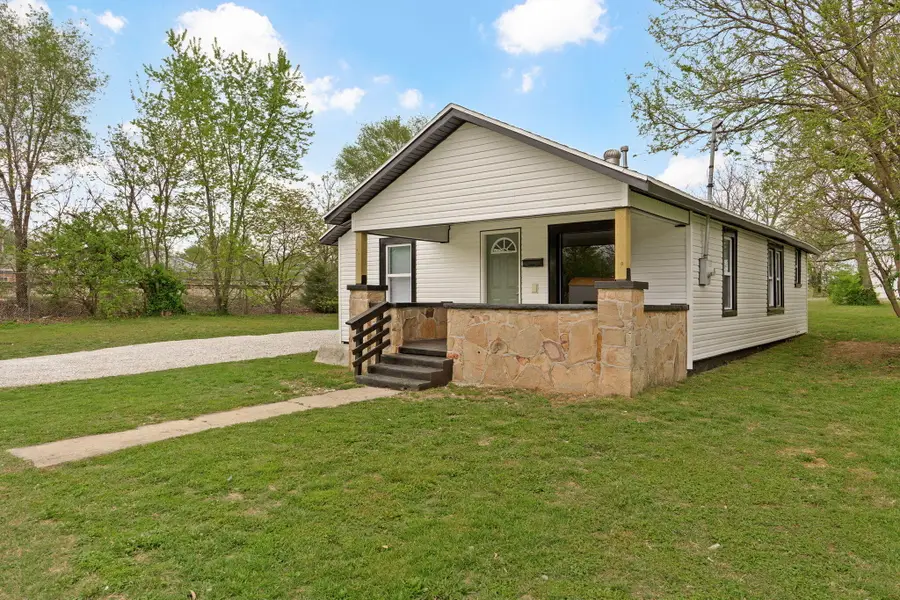 1850 N Weller Avenue, Springfield, MO 65803 - #2