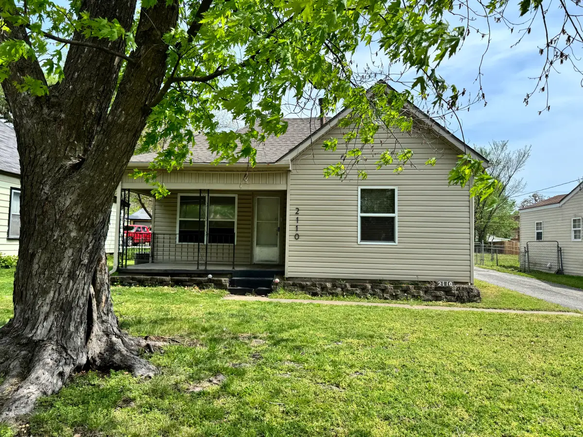 2110 N Pickwick Avenue, Springfield, MO 65803 - #1