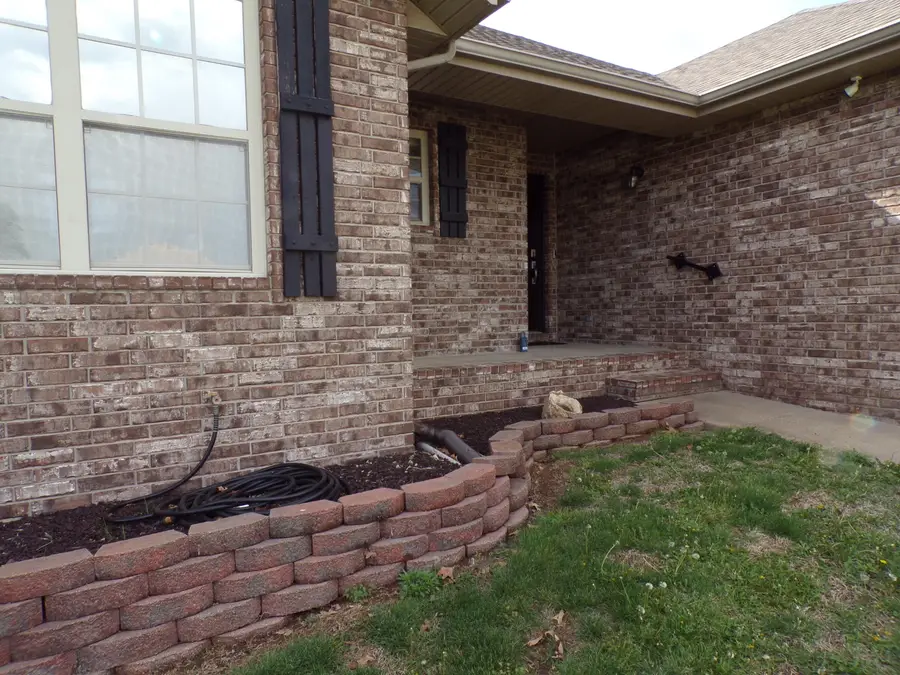 3209 N Laurel Avenue, Springfield, MO 65803 - #3