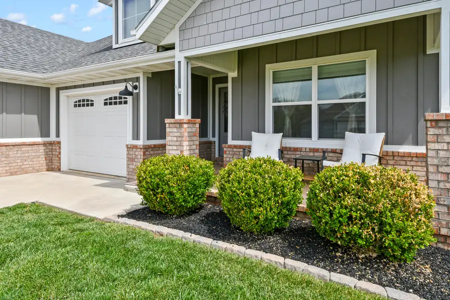 1142 S Natchez Road, Republic, MO 65738 - #2