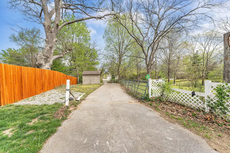 308 N Hightower Avenue, Nixa, MO 65714 - #3