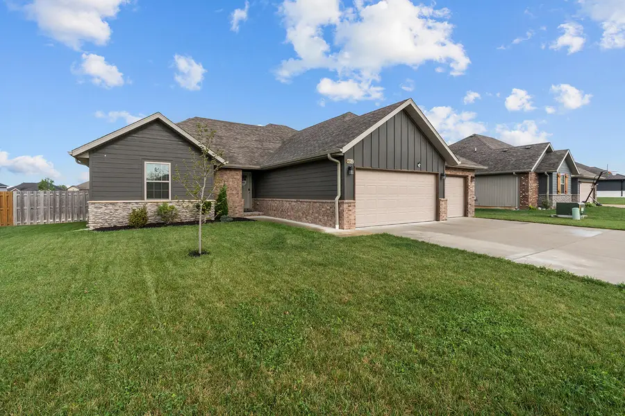 4352 Siena Avenue, Ozark, MO 65721 - #3