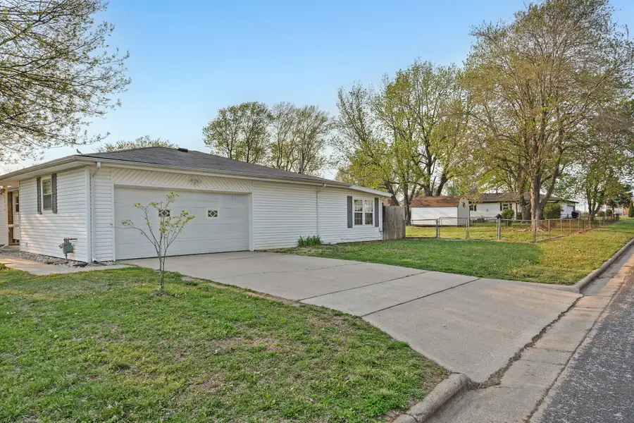 2325 E Livingston Street, Springfield, MO 65803 - #3