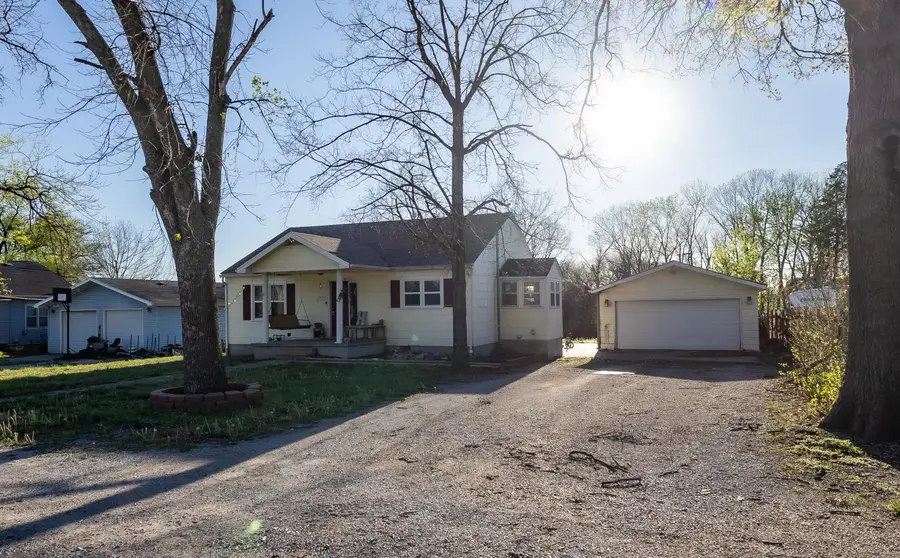 1711 N Ash Street, Nevada, MO 64772 - #2