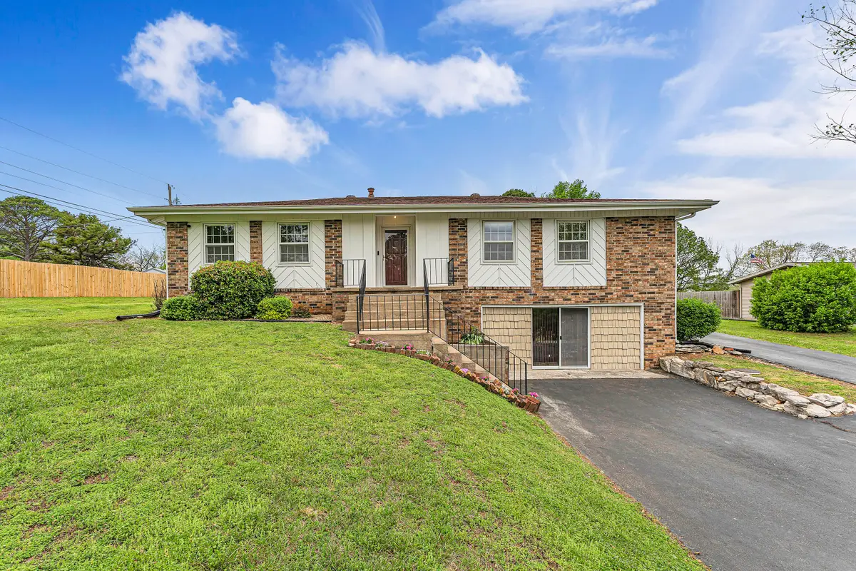 143 Park Boulevard W, Ozark, MO 65721 - #1