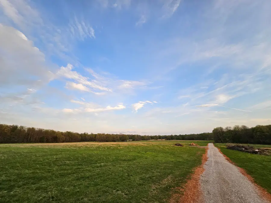 000 Lawrence 2210, Monett, MO 65708 - #2