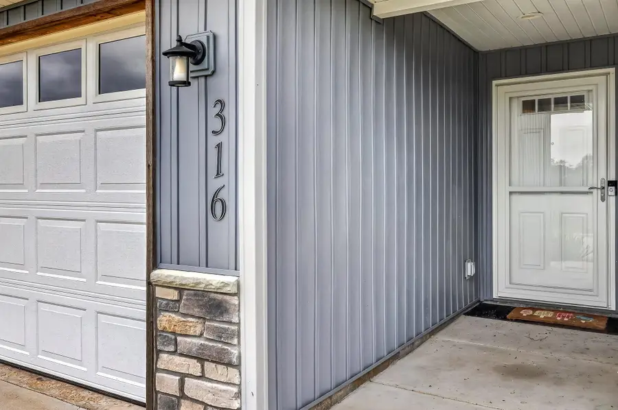 316 Paul Street, Billings, MO 65610 - #3