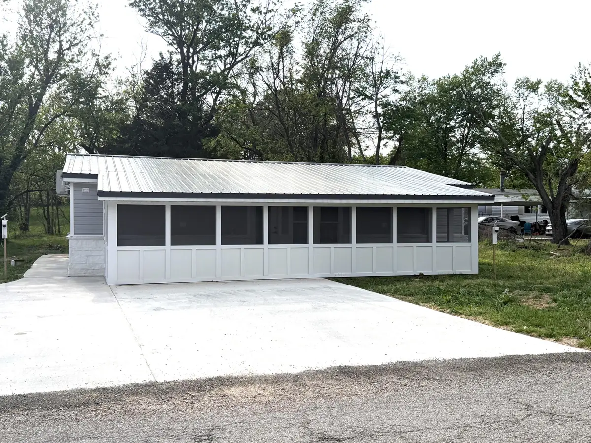 910 N Ash Street, Mountain View, MO 65548 - #1