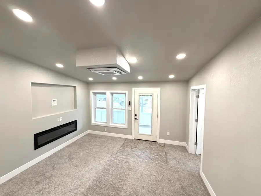 910 N Ash Street, Mountain View, MO 65548 - #2