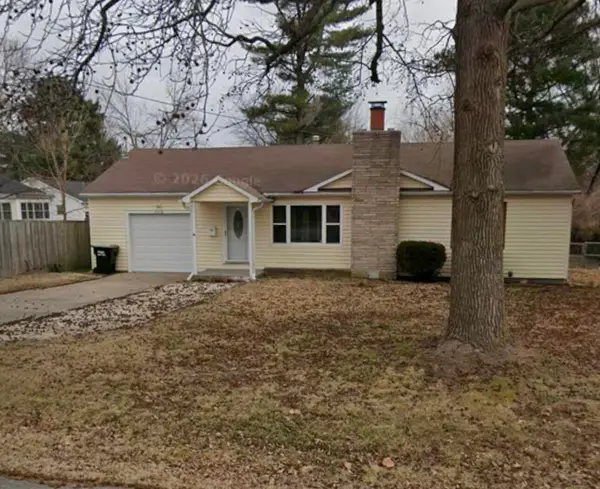 2216 S Clay Avenue, Springfield, MO 65807