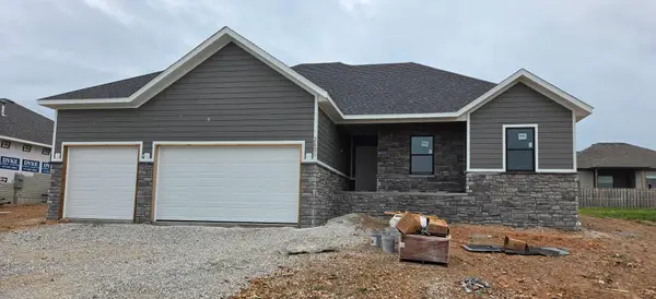 2601 W Webb Road, Ozark, MO 65721