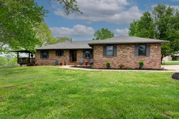 1265 E Farm Road 68, Springfield, MO 65803