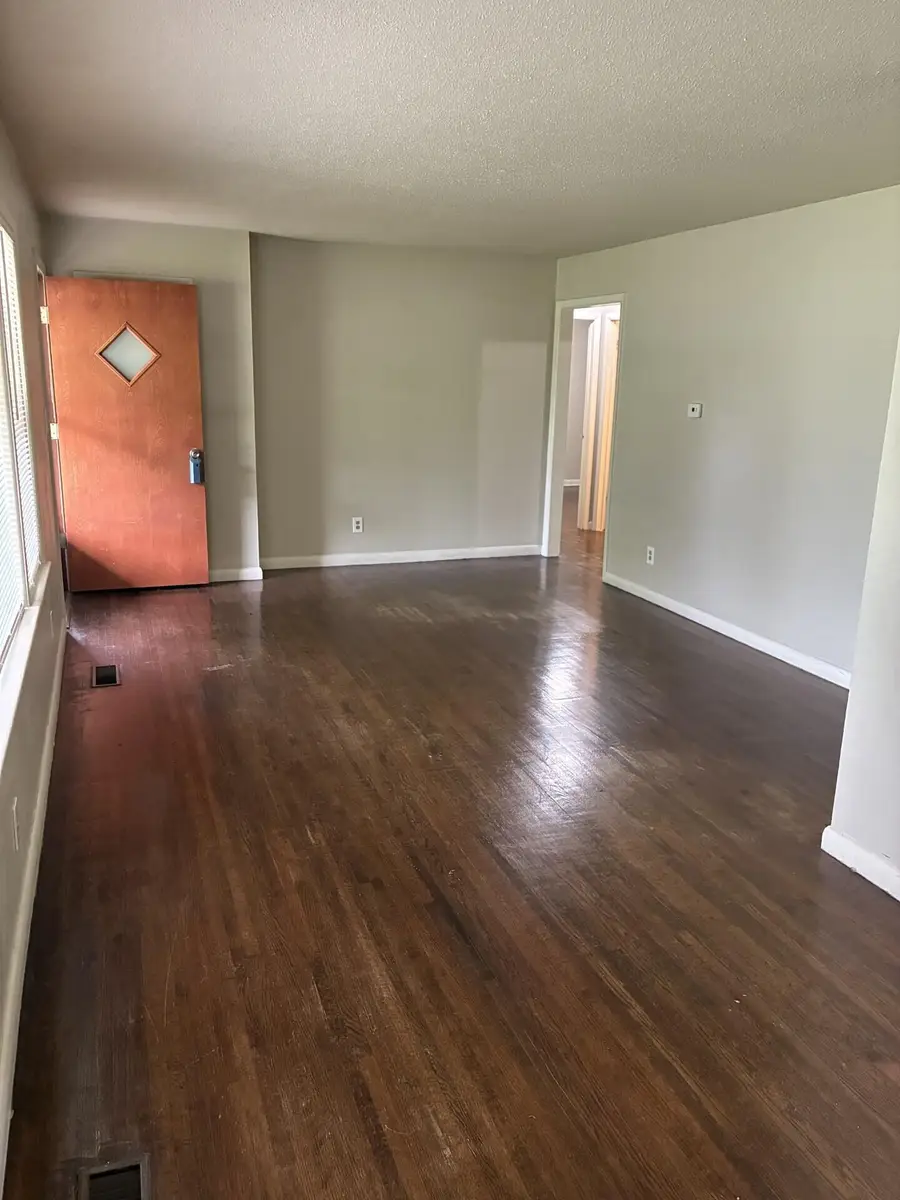 1433 S Barnes Avenue, Springfield, MO 65804 - #3