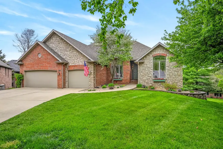 1101 W Woodhill Court, Springfield, MO 65810 - #2