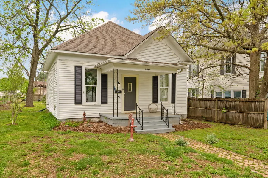 2047 N Campbell Avenue, Springfield, MO 65803 - #2