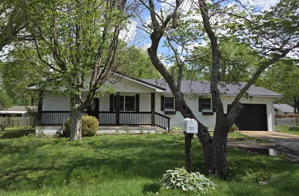 922 S Spruce Street, Buffalo, MO 65622