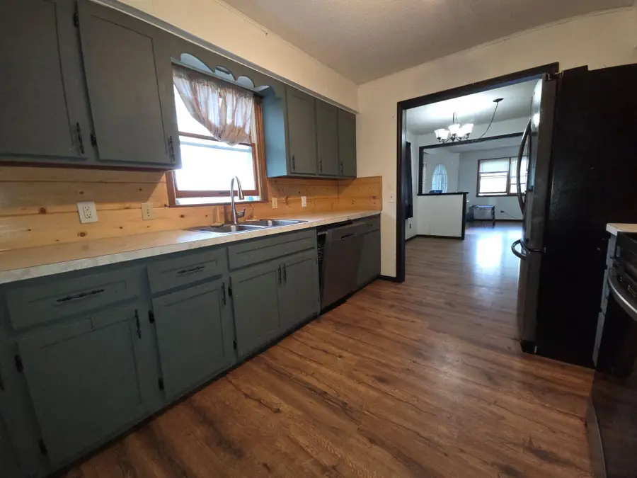 922 S Spruce Street, Buffalo, MO 65622 - #3