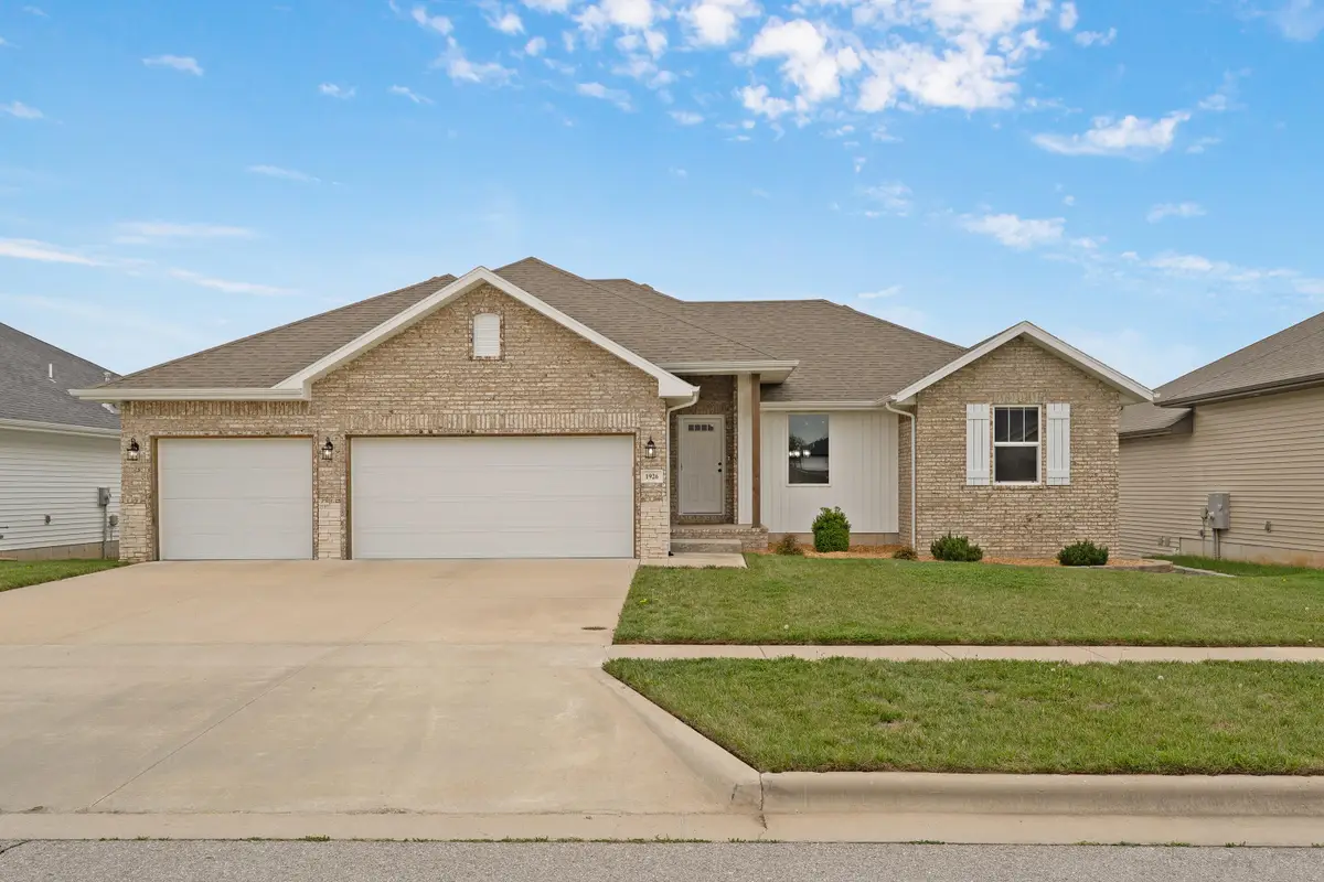 1926 S Lullwood Avenue, Springfield, MO 65802 - #1