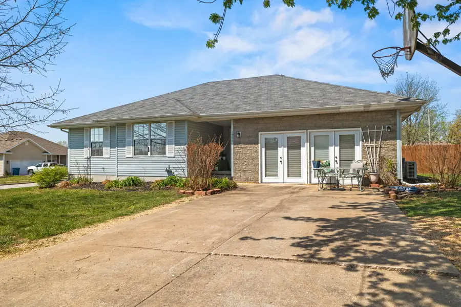 1999 E Logan Street, Republic, MO 65738 - #3